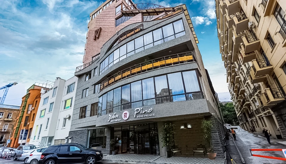 هتل پینو وره پالاس تفلیس